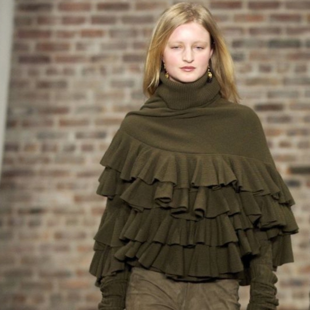 Ralph Lauren Collection Purple Label Black 100 percent Cashmere Ruffled wrap